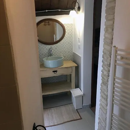 Holiday home La Fenice E Il Lupo Genga (Ancona)